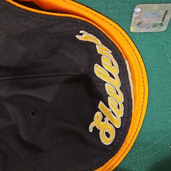 Hat - Picture 4 of 4